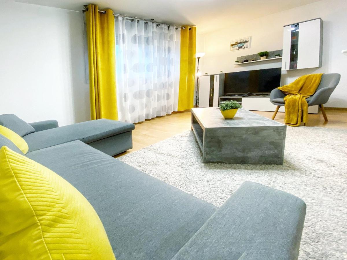 Centre Ville Au Calme , Parking Prive Interieur Car Et Bike サヴェルヌ エクステリア 写真